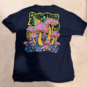 A Lab Women’s Black “Trip on This” T-Shirt with Colorful Mushroom Design Sz L